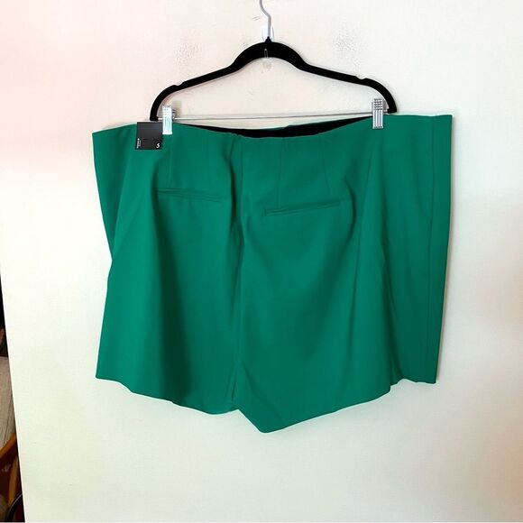 Torrid Women’s NWT’s Plus Size 3.5 Inch Pull-On High-Rise Asymmetrical Skort 5X - Picture 6 of 11